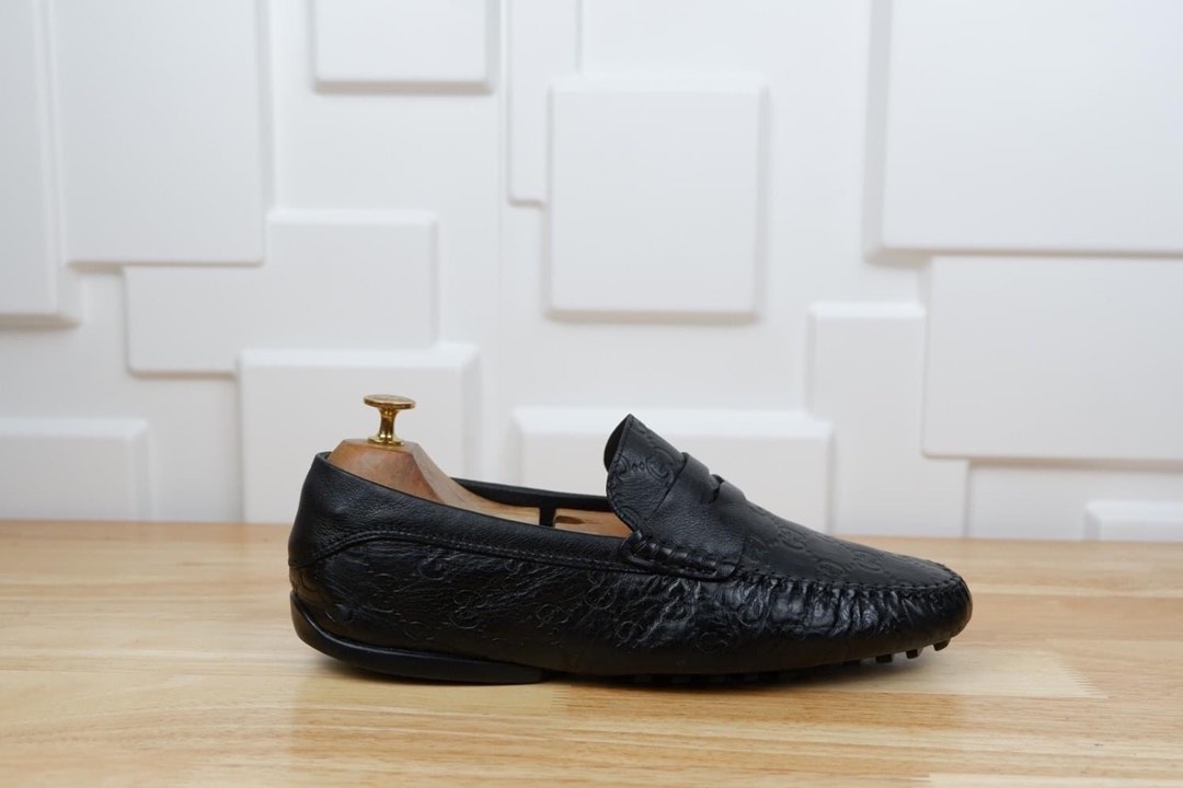 Authentic Gucci GG Signature Black Driving Loafers Men s Fashion