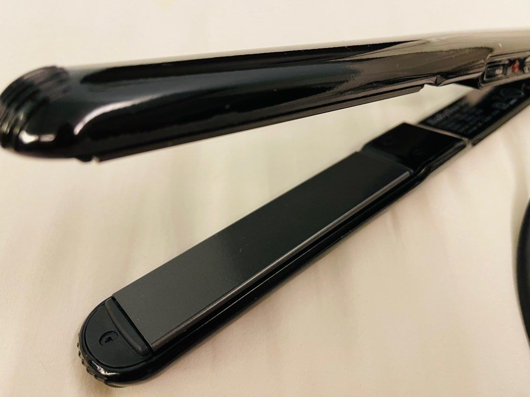 Babyliss ceramic smooth deals 2514u hair straightener
