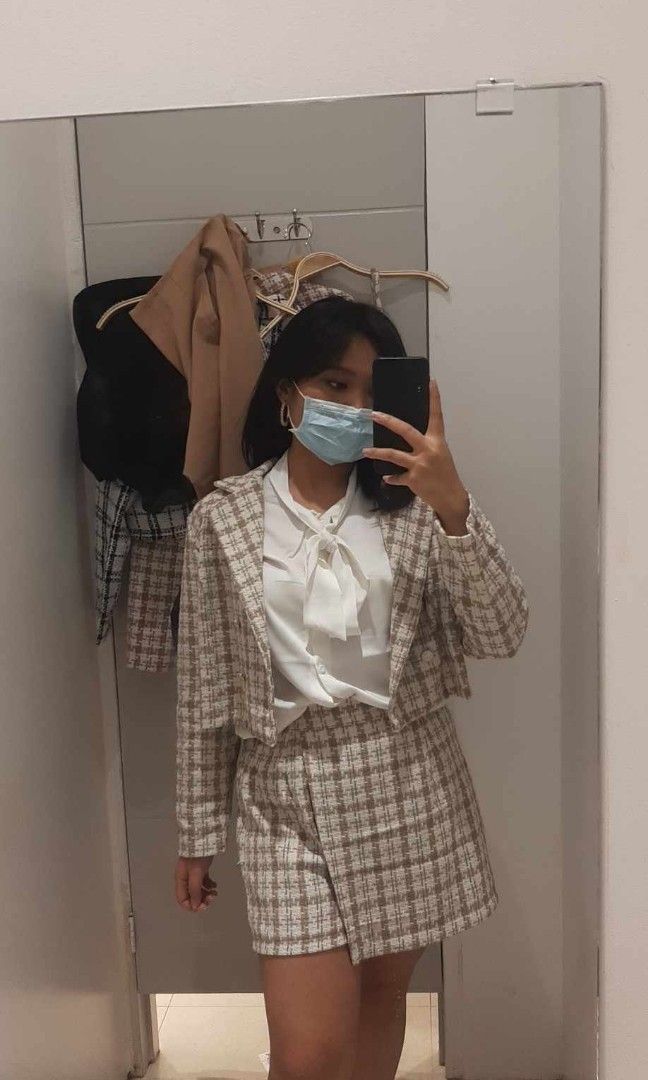 Bangkok plus size beige houndstooth coordinates (Category: Sets or Coordinates) located in Quezon City. Submitted by cloudywiwoo (Listing ID 1274290949, Image 1). Description: Super nice bkk coords set including 1 crop top, blazer and skort! Can also fit up to large frames and di masikip sa bewang or braso ☺🥰 Best to para sa mga gusto mag coords for office or gala but no sizes usually pag online.