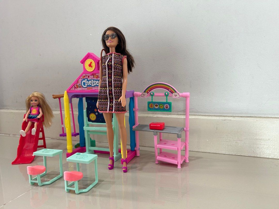 Barbie doll school set best sale