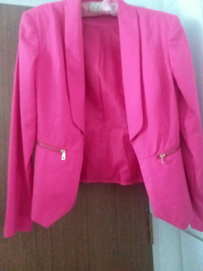 Beautiful PRELOVED Lightweight sweet pink cropped jacket