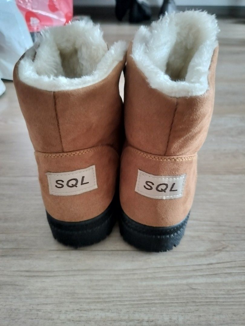 Brown Fur Lined Boots Women s Fashion Footwear Boots on Carousell