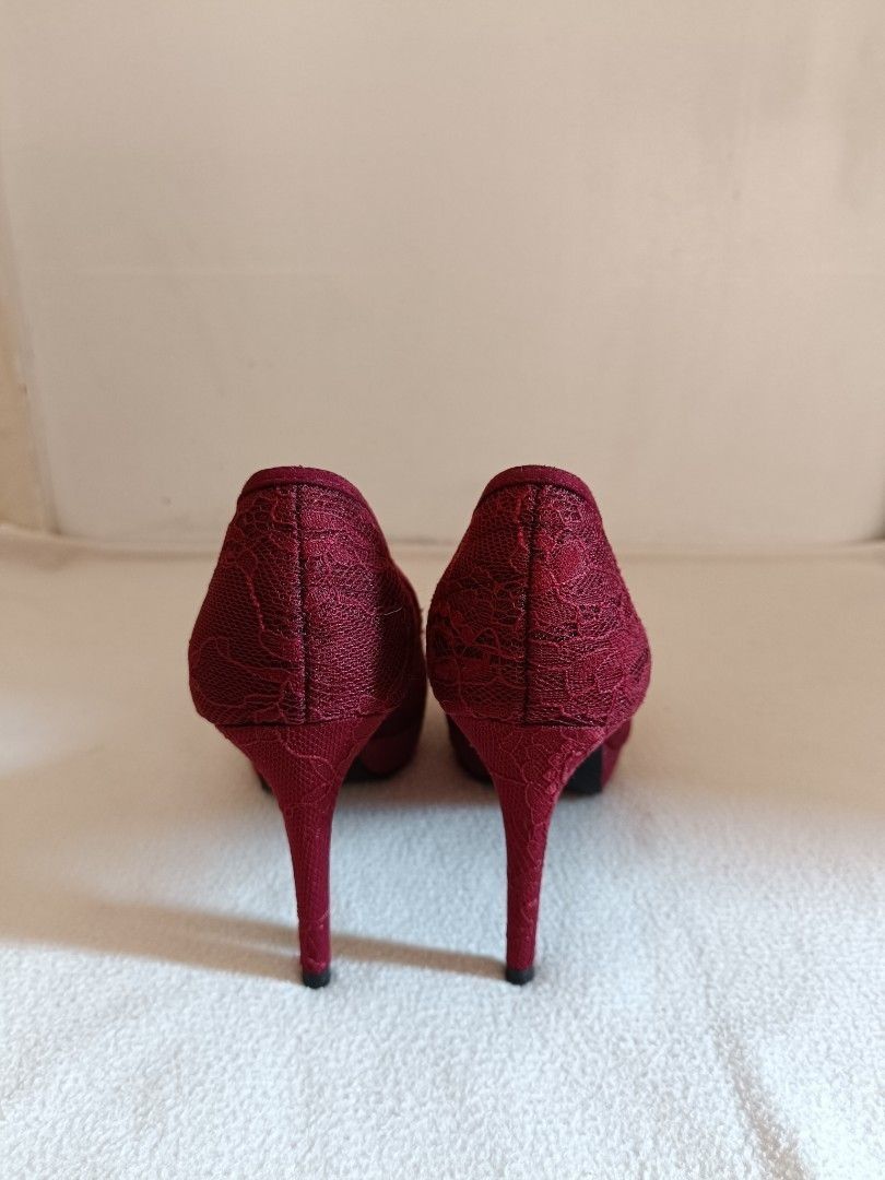 Maroon lace heels top