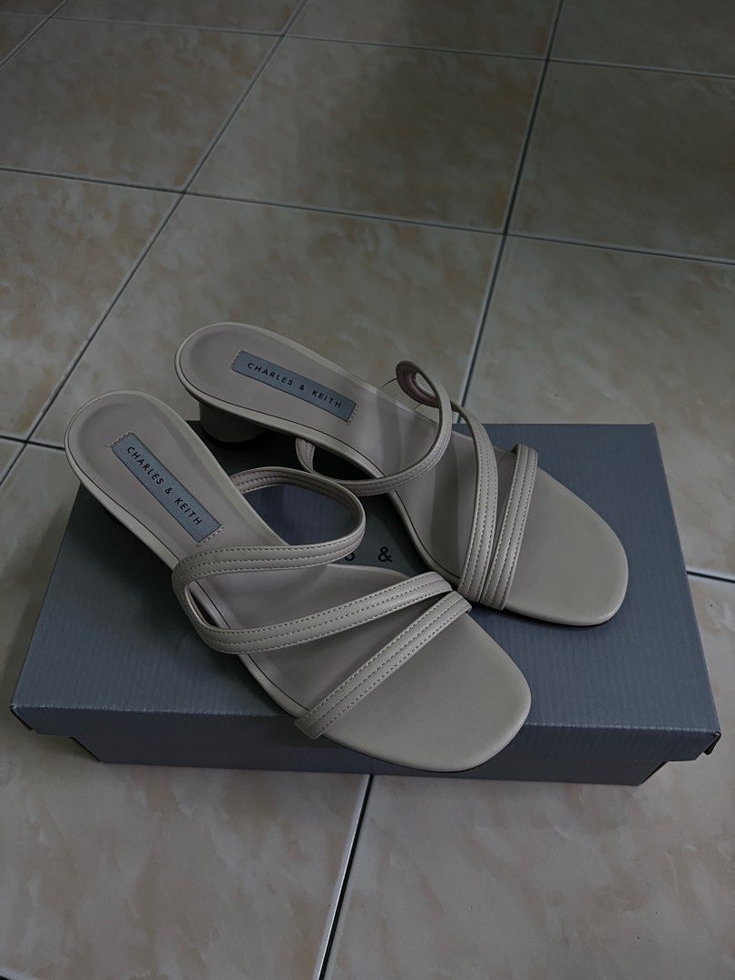 Wavy hotsell strap heels