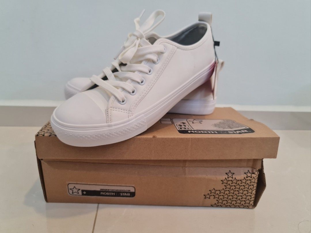 BRAND NEW Bata North Star School shoe Sneaker Full White