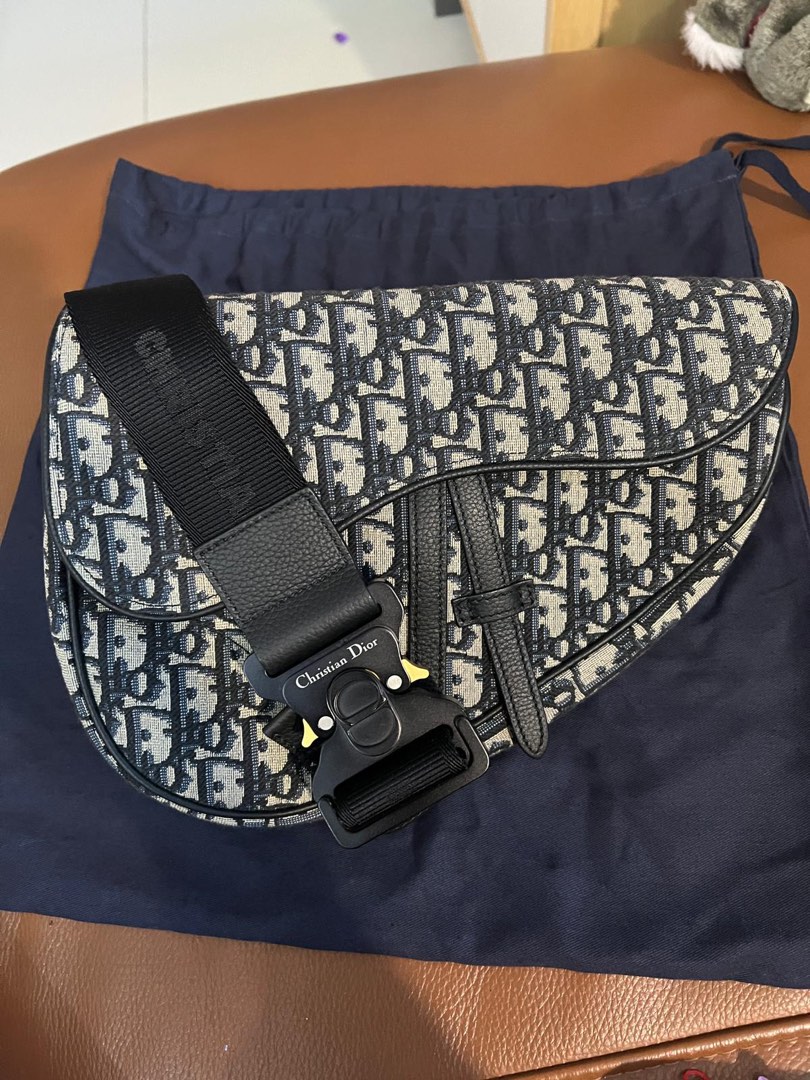 Christian Dior Crossbody Bag, Luxury, Bags & Wallets on Carousell