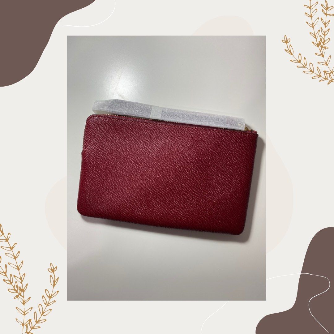 COACH: Large Corner Zip Wristlet (Category: Luxury Bags & Wallets) located in Manila. Submitted by reinegnvv (Listing ID 1274297770, Image 3). Description: COACH: LARGE CORNER ZIP WRISTLET ✅ Brand New ✅ Bought from Canada ‼️ Negotiable RFS: Decluttering COLOR: Cherry PHONE SIZE REFERENCE: iPhone 7 Plus MODE OF PAYMENT -BDO -BPI -GCash MODE OF DELIVERY -Grab -Lalamove MEET-UP LOCATIONS 📌CAVITE -SM Molino -Robinsons Townville (BnT, Imus) 📌MANILA 