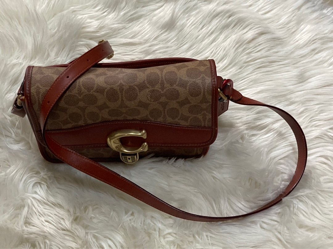 Coach tabby messenger bag, Women's Fashion, Bags & Wallets, Crossbody