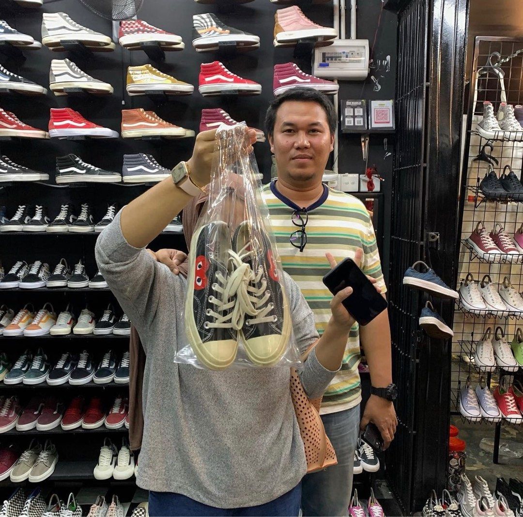 Vans sales store 152