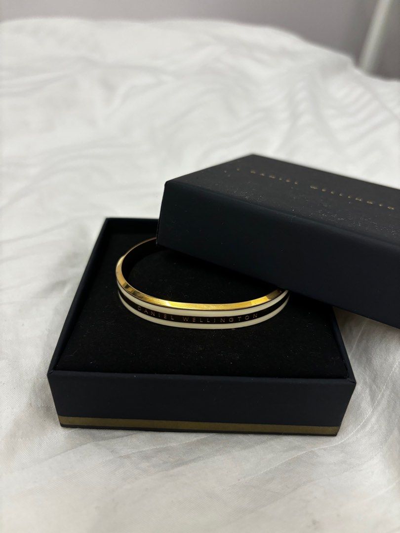 Daniel wellington hot sale bracelet gold