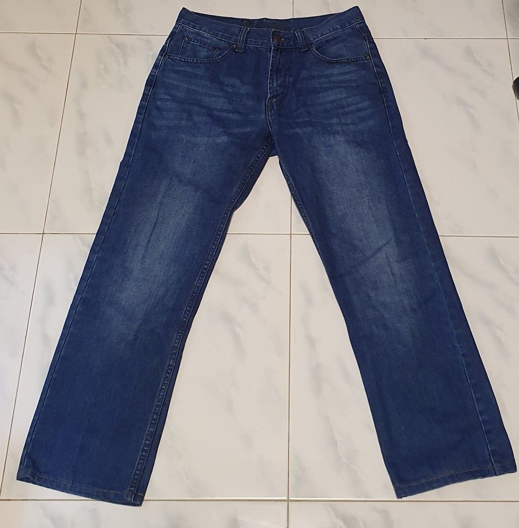 Levis fashion valley store