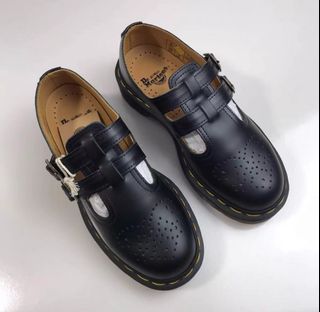 Affordable discount flat shoes