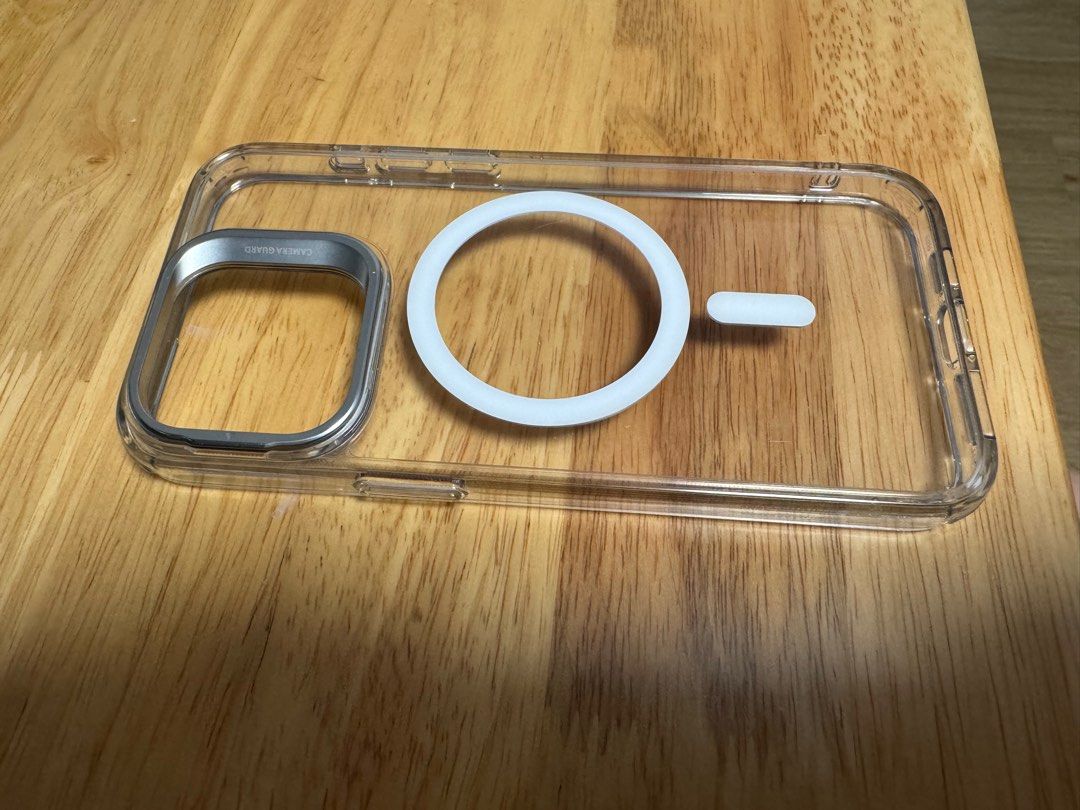 esr iphone 15 pro max case review