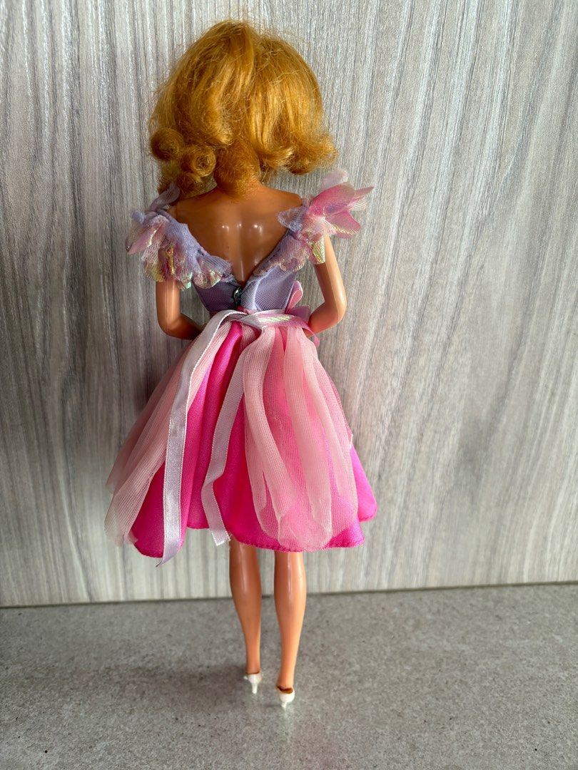Barbie Gift movecan Giving Doll with