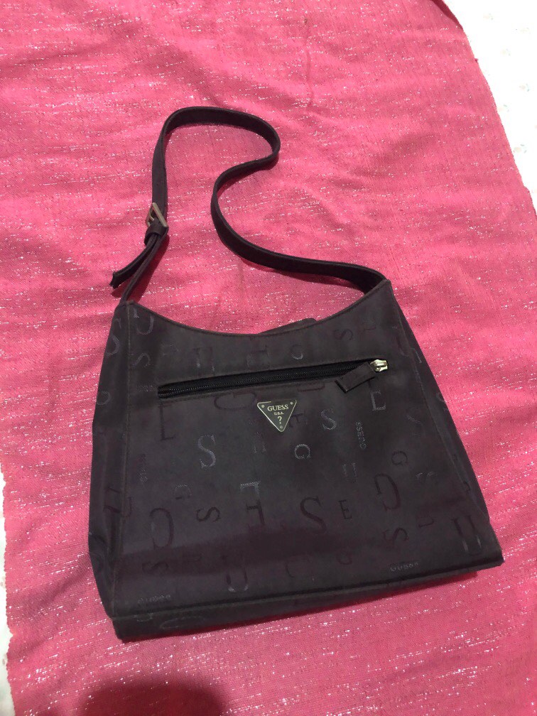 Guess Shoulder Bag, Women's Fashion, Bags & Wallets, Shoulder Bags on