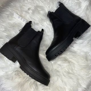 H&M Divided Boots Size 39