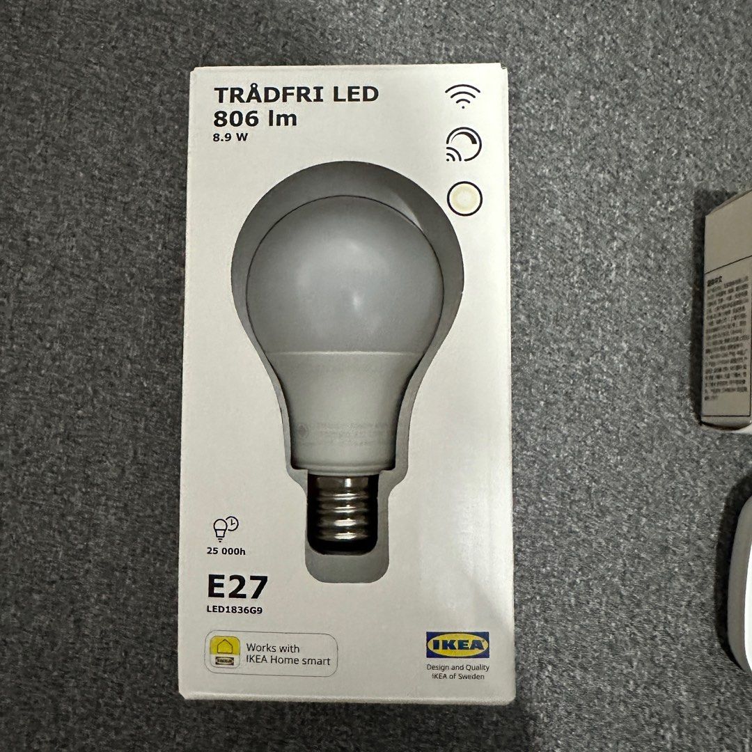 TRÅDFRI LED bulb E27 806 lumen - smart wireless dimmable/warm white globe