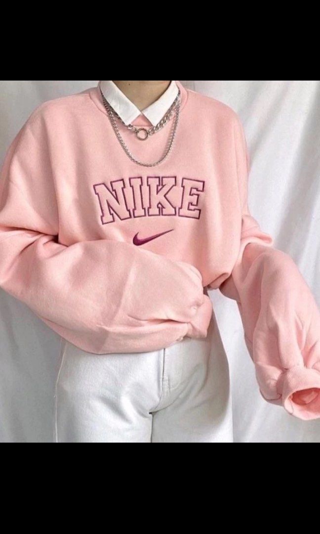 All pink hotsell nike sweatsuit