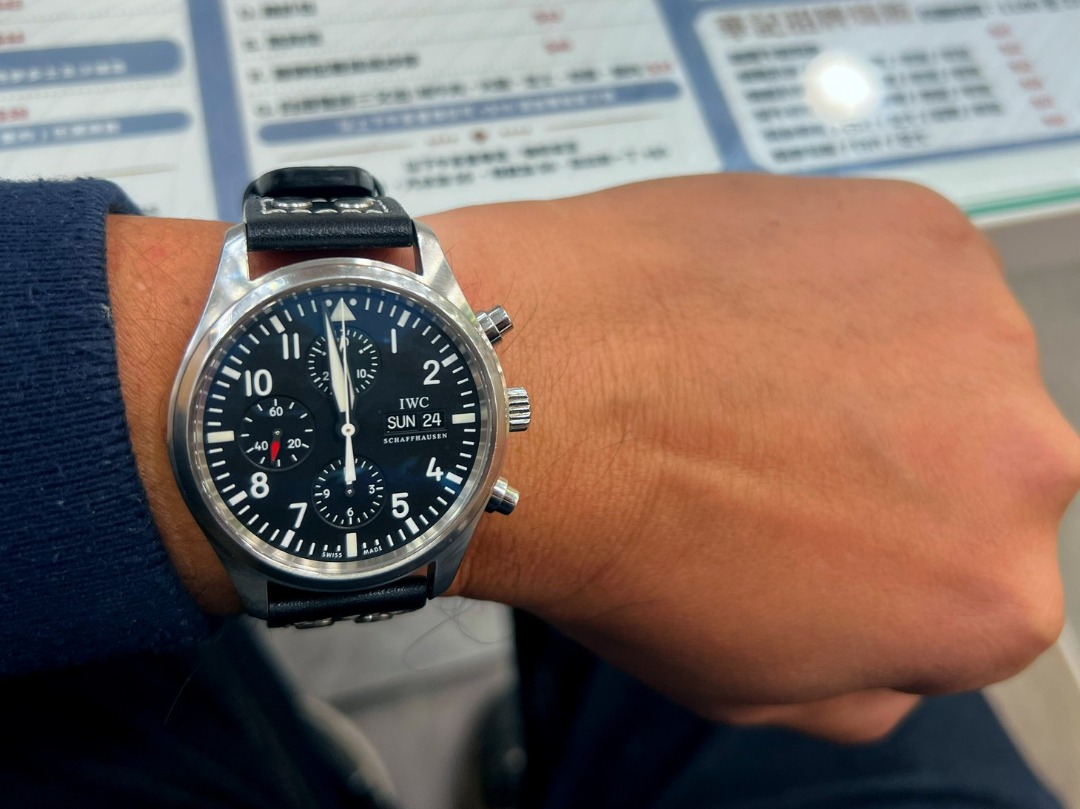 IWC IW371701 PILOT CHRONOGRAPH MARK 371701 Carousell