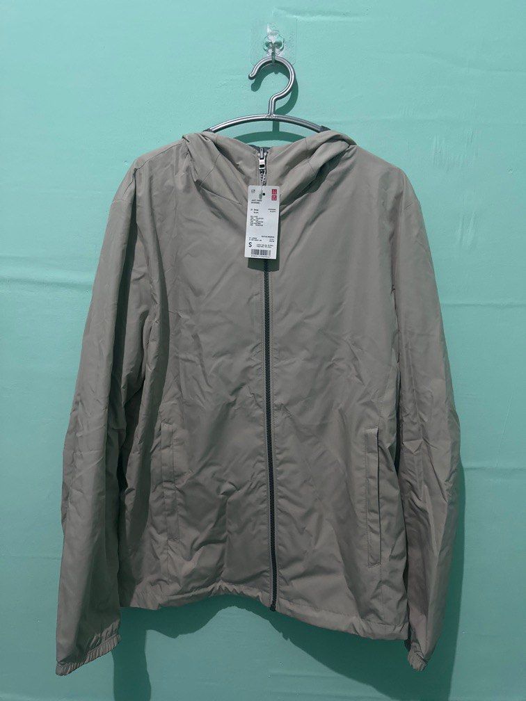 Jaket parka reversible uniqlo 2025