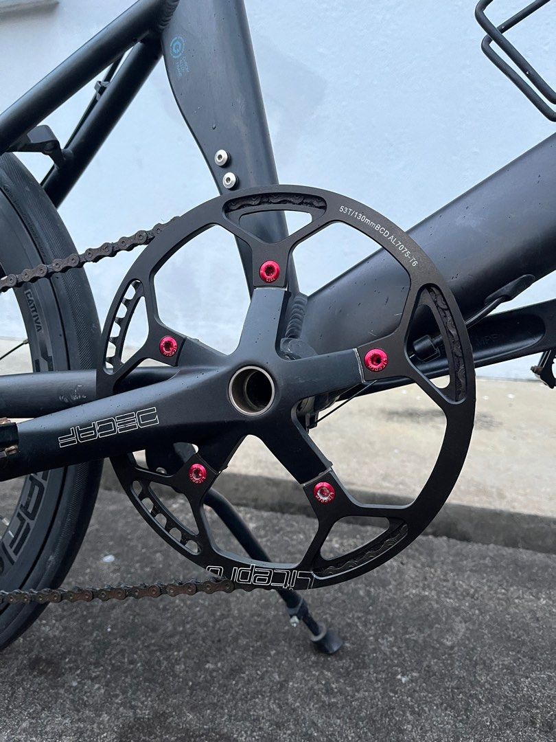 Java CL2 (Category: Bicycles) located in Singapore. Submitted by ana_97 (Listing ID 1274266416, Image 9). Description: Certain parts of the bike are rusty (eg. screws, disc, chain) Shimano Sora Gear Shift Tektro brakes .