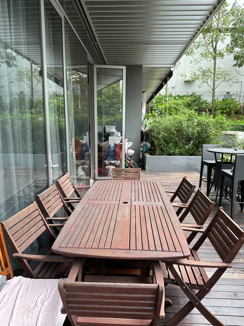 Jarrah outdoor shop table and chairs