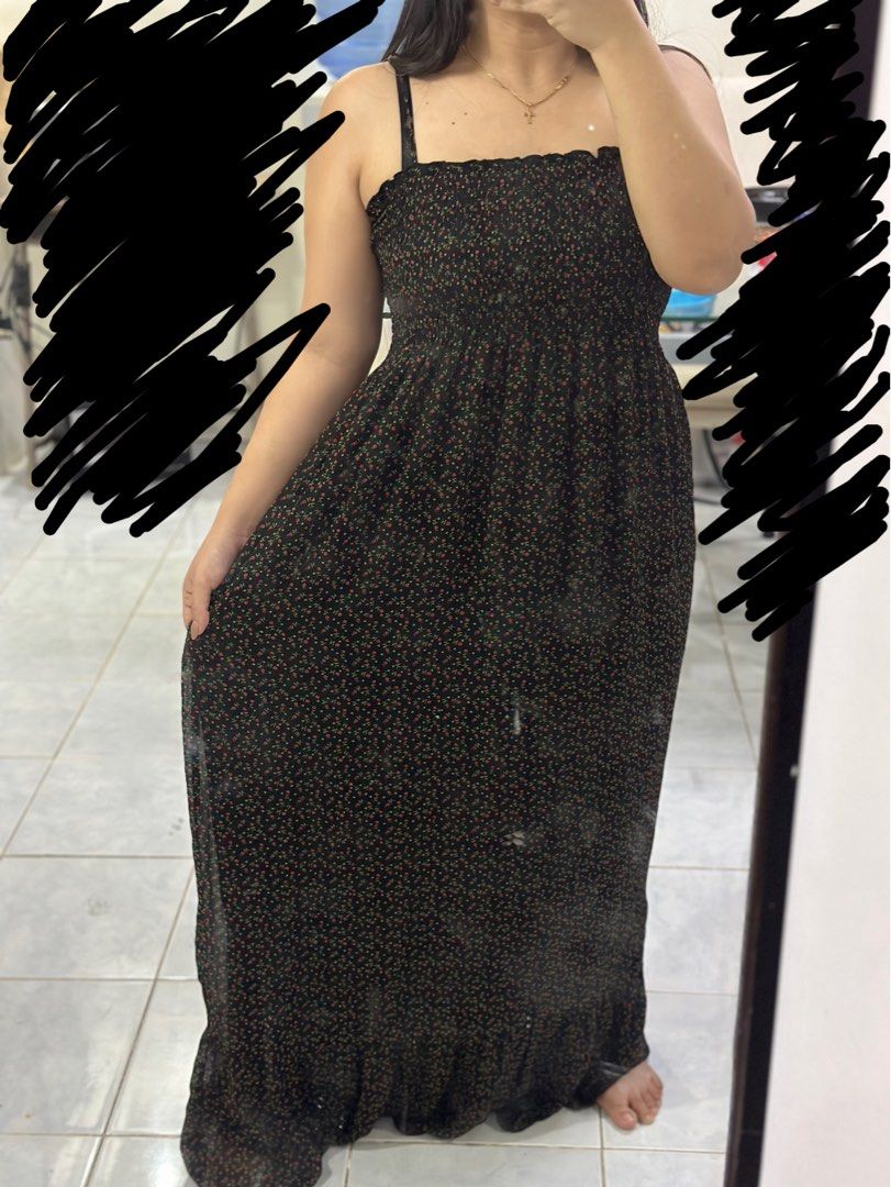 Joie & I black floral smocked chiffon maxi dress (Category: Dresses) located in San Simon. Submitted by mariellepangilinan (Listing ID 1274334795, Image 3). Description: New, washed only Mahaba sakin 😭 Adjustable straps Smocked.