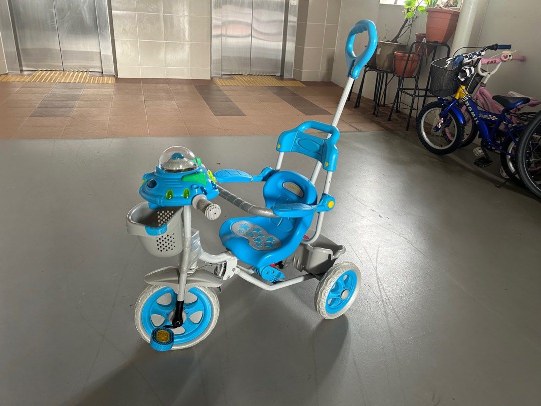 Kiddy hotsell palace tricycle