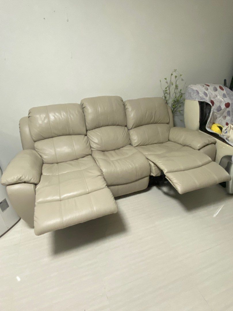 Kuka recliner best sale sofa price