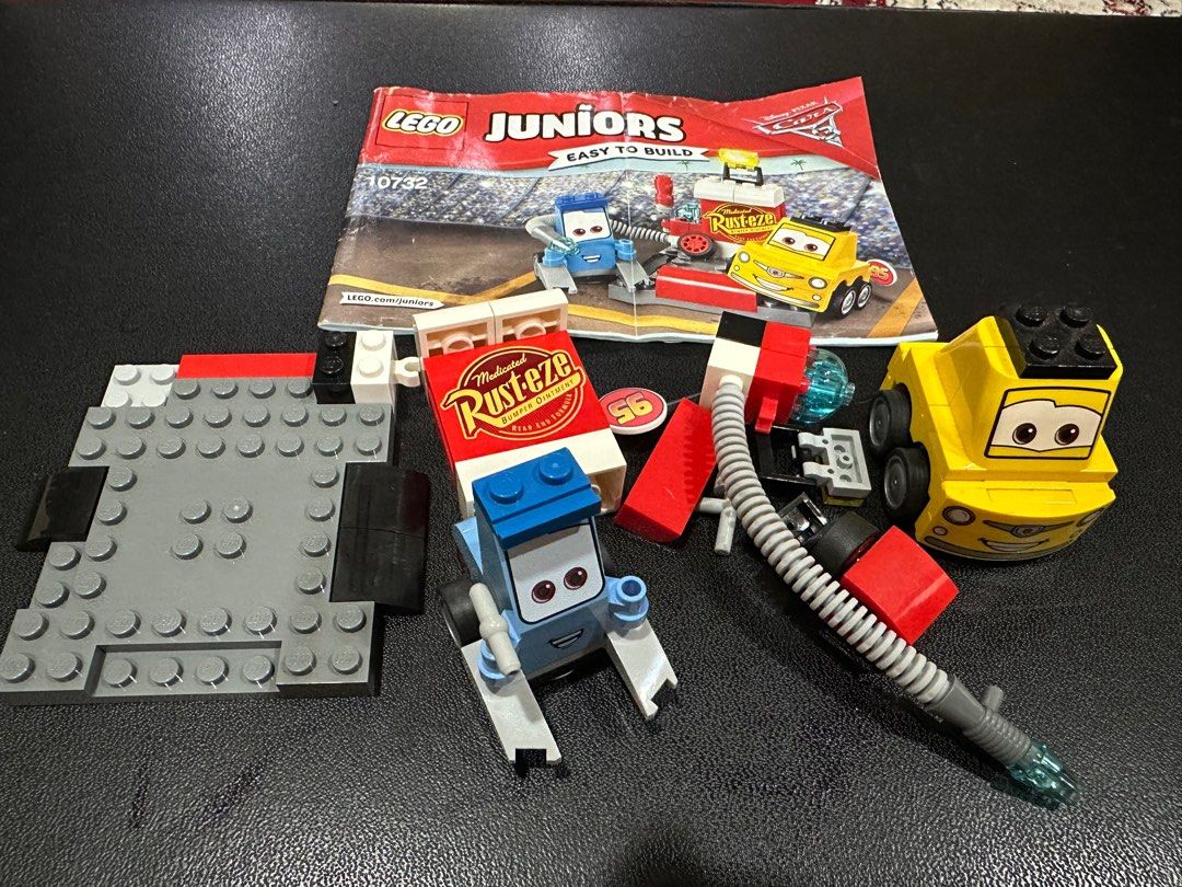 Lego 10732 juniors guido sales and luigi's pit stop