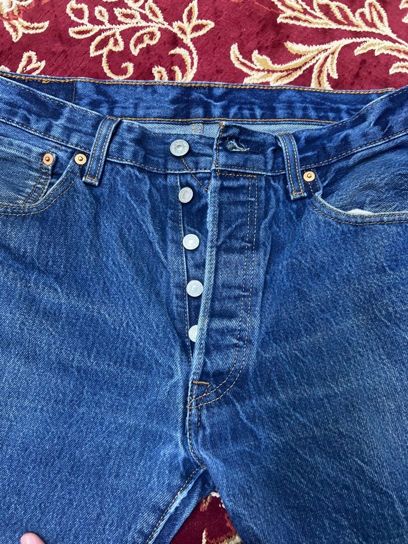 Size 9 deals in levis jeans
