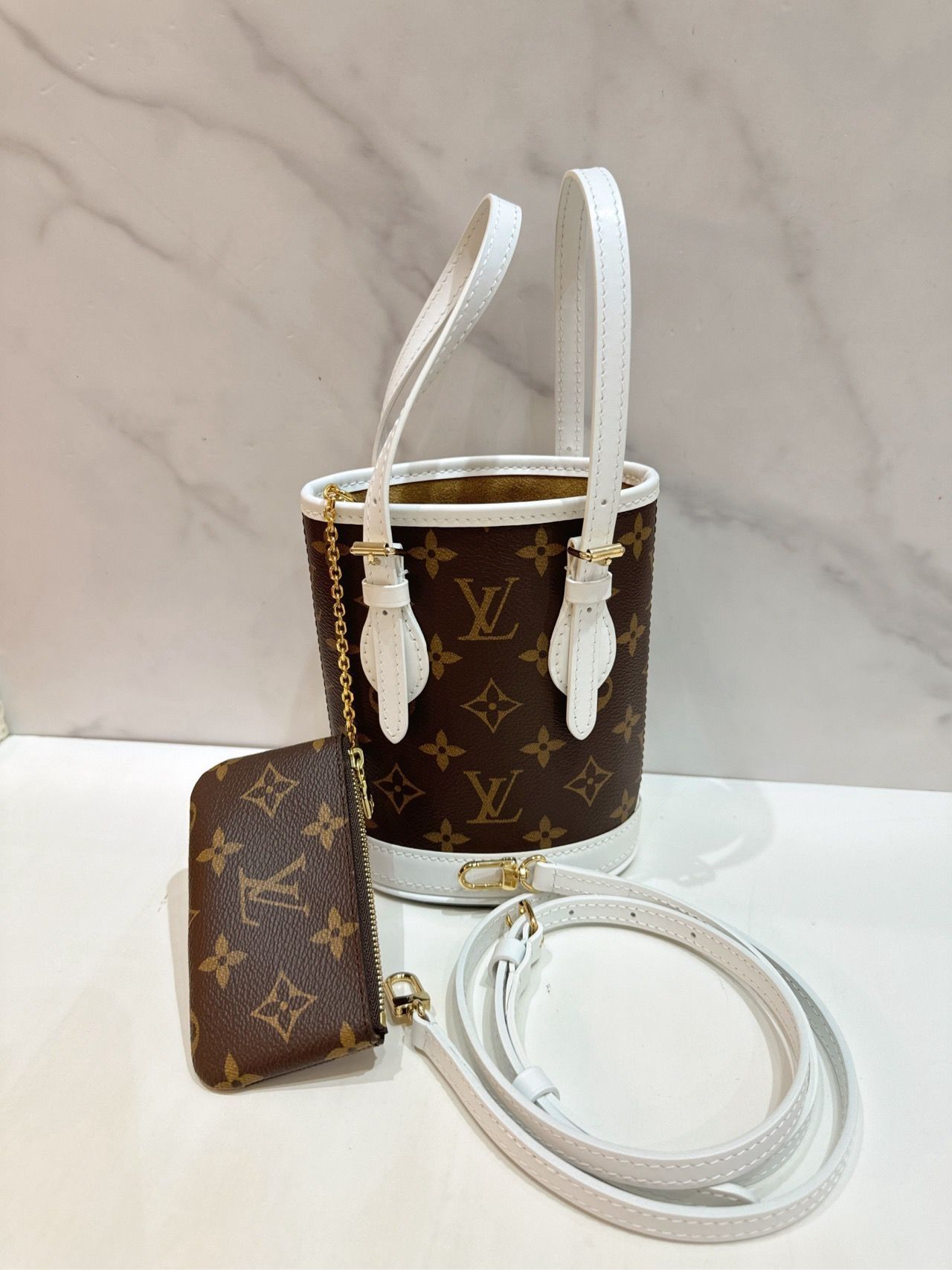 Louis Vuitton Bucket Bag Luxury Bags Wallets on Carousell