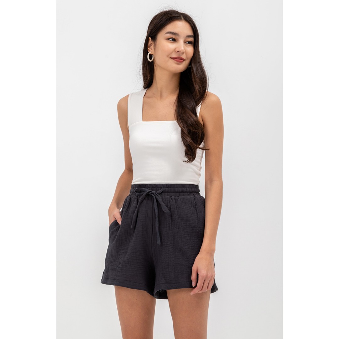 CELESTE BASIC DENIM SHORTS