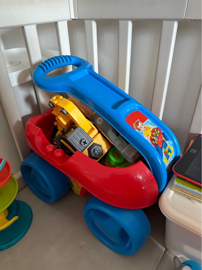 Mega Block Storage Car