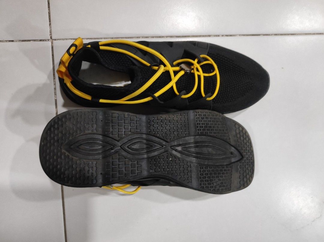 Men s sports shoes used once Men s Fashion Footwear Sneakers