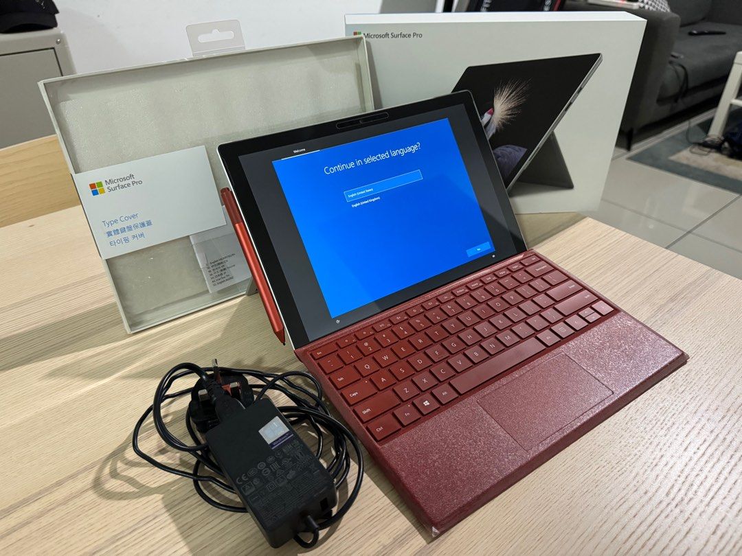 Microsoft Surface Pro 5 (i5 7th Gen | 8GB ram | 256GB SSD) laptop