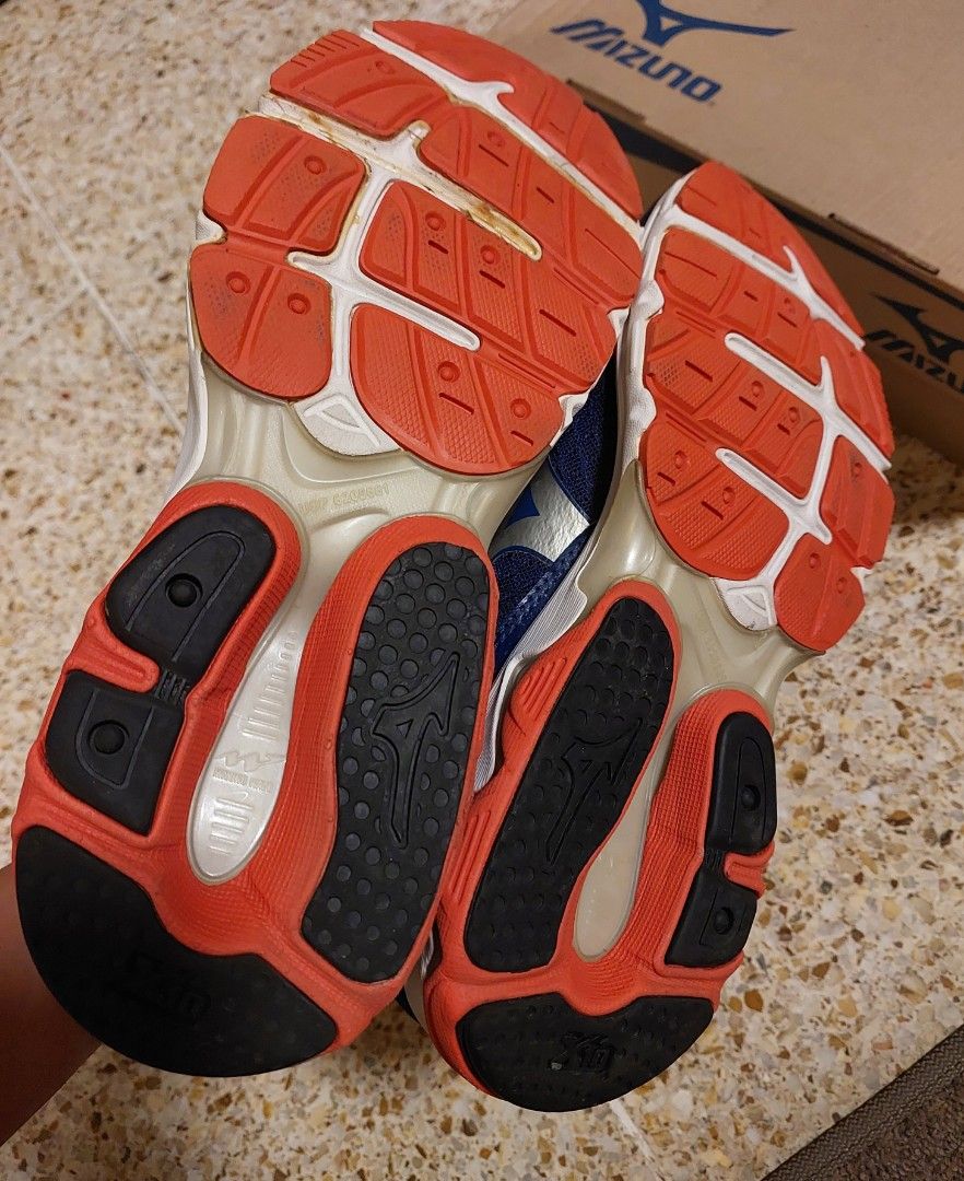 Mizuno wave 2024 resolute orange