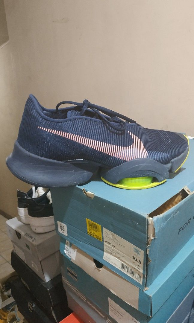 Nike Basketball Shoes (Category: Sneakers) located in Manila. Submitted by queenmauve (Listing ID 1274214524, Image 1). Description: Pre-loved original Nike Basketball shoes. Size US 11.