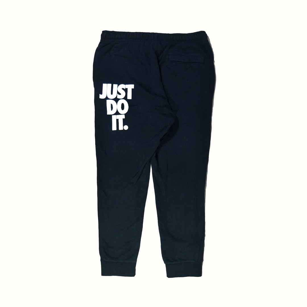 Nike Jogger, Men's Fashion, Bottoms, Joggers on Carousell