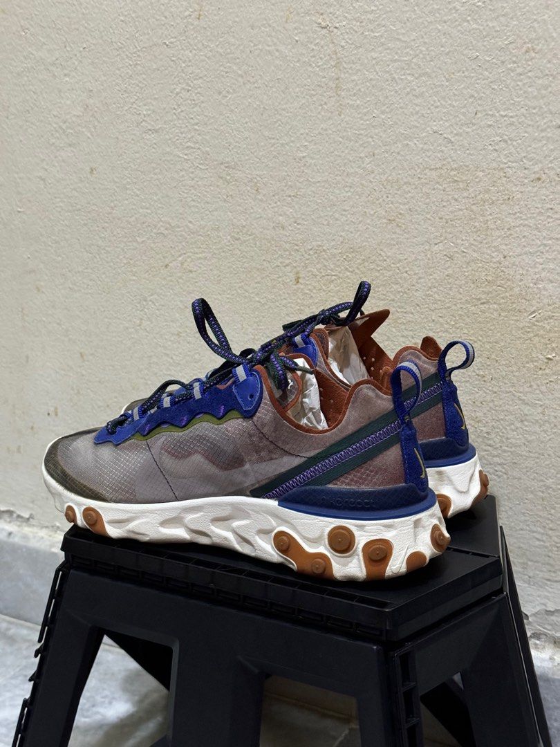 Nike element react dusty peach top