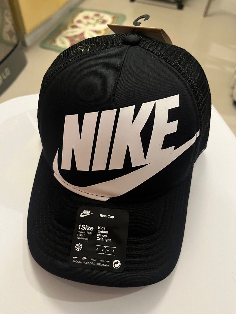 Nike Rise KIDS Trucker Cap hat Men s Fashion Watches