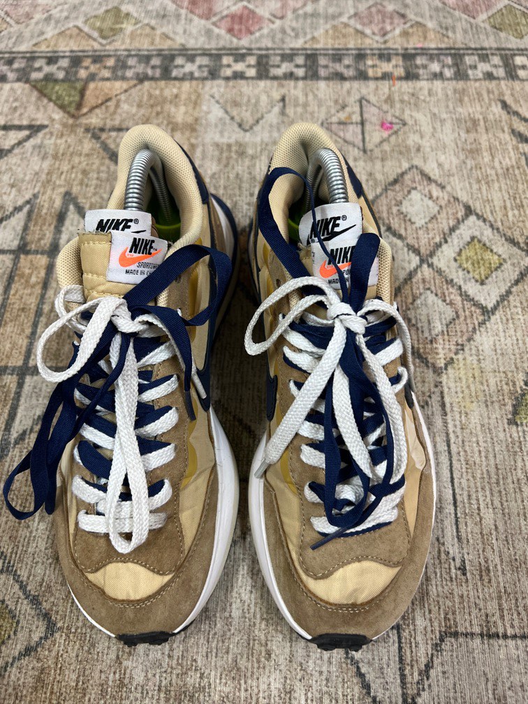 Nike x sacai outlet uk