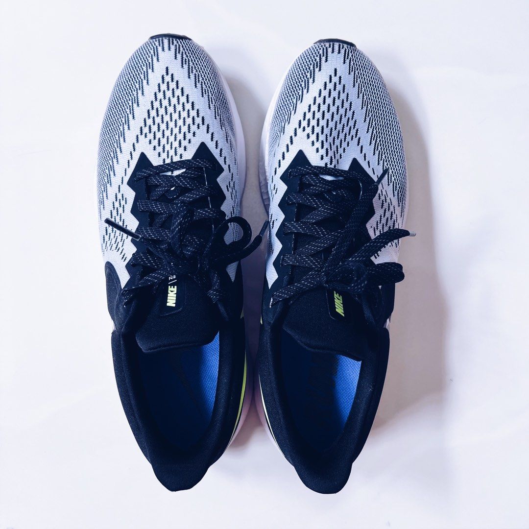 NIKE Zoom Winflo 6 Men s Running Shoe Black Particle Grey Men s
