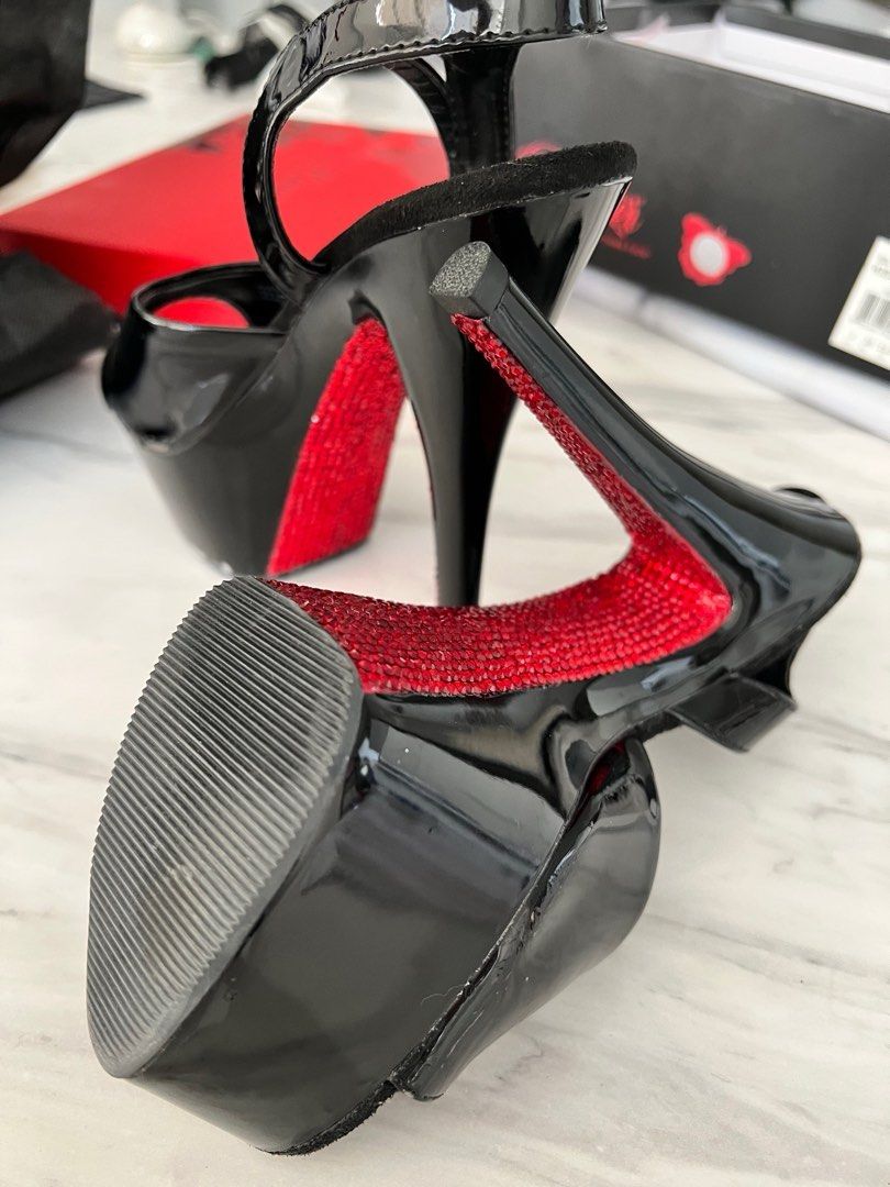 Red kiss heels on sale