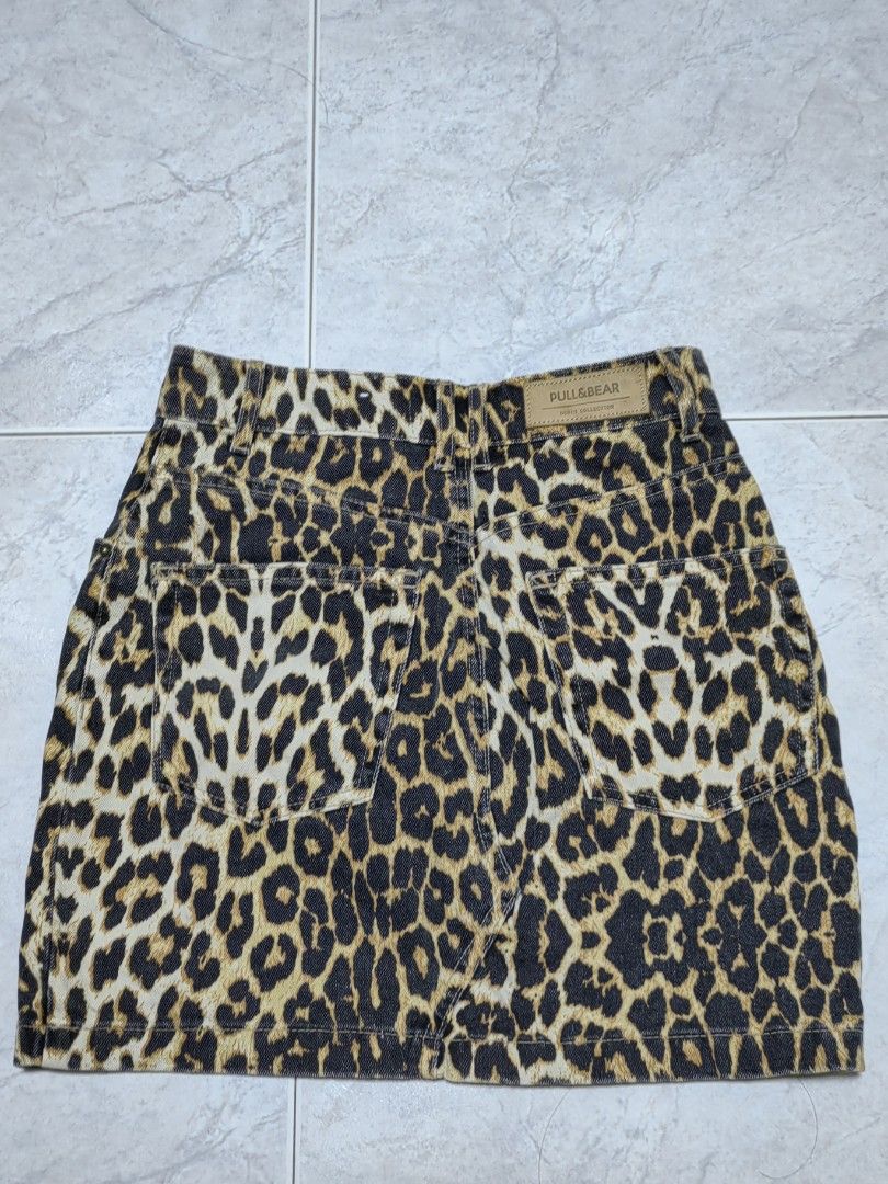 pull and bear leopard print denim pencil skirt