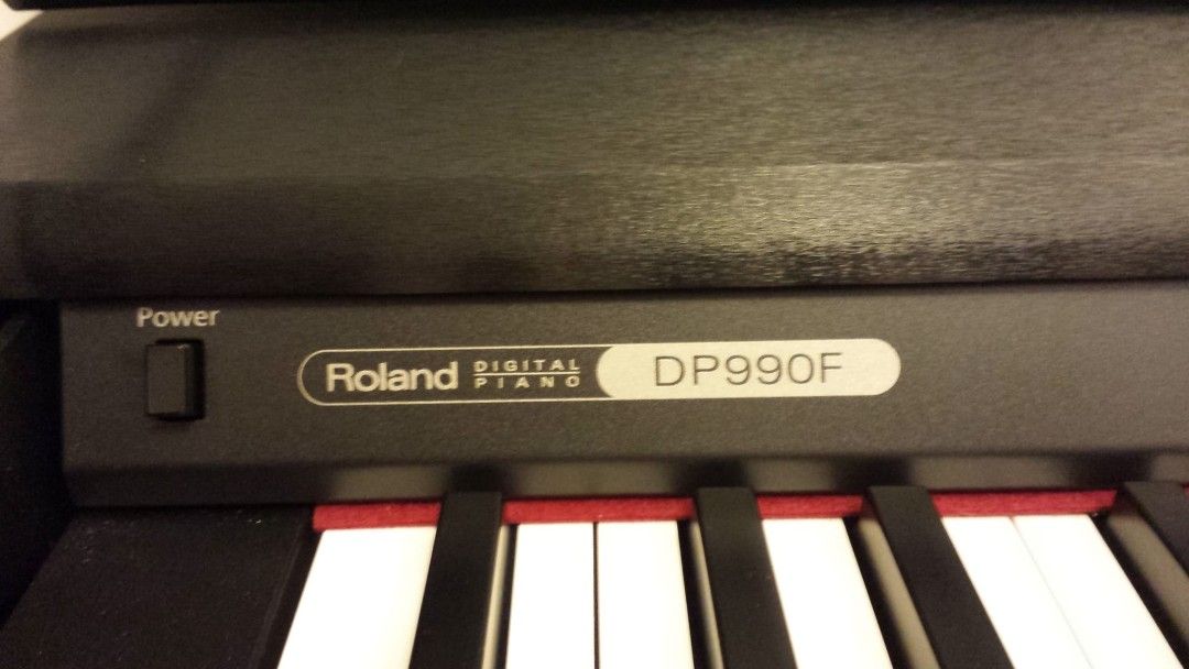 Roland DP990F 數碼鋼琴 Digital Piano 電子琴, 興趣及遊戲, 音樂、樂器 & 配件, 樂器 Carousell