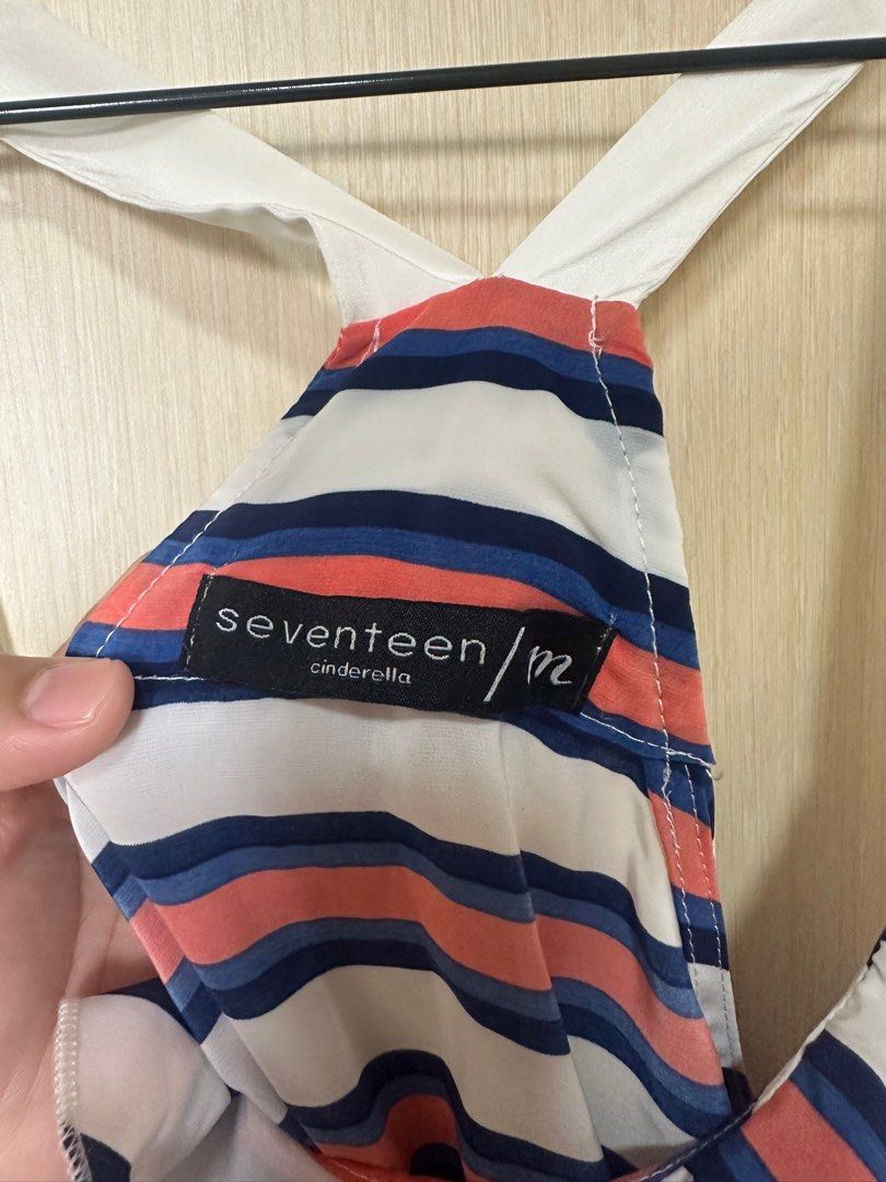 seventeen summer dress (Category: Dresses) located in Pasig City. Submitted by danda24 (Listing ID 1274281369, Image 2). Description: nice for summer get away 😄 best fit med frames hindi mainit isuot.