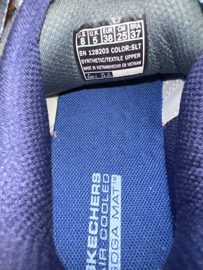 Skechers goga mat sale hotsell