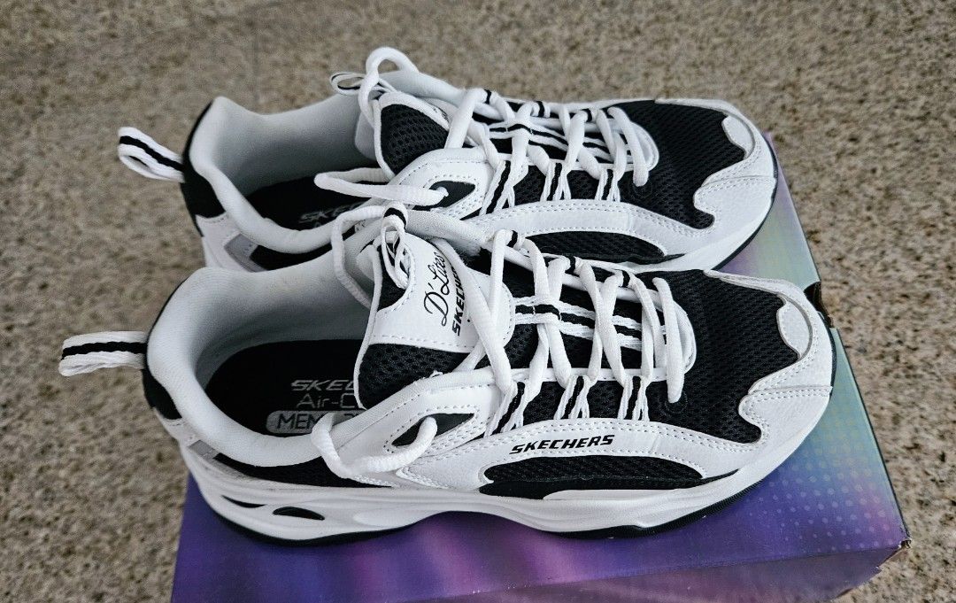 Skechers shoes memory foam with air cooled