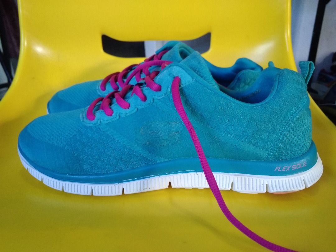 SKECHERS skech knit memory foam womens Original with tag Fesyen